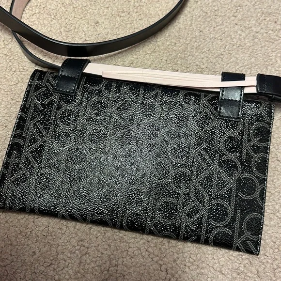 Calvin Klein Fanny Pack - Picture 3 of 7
